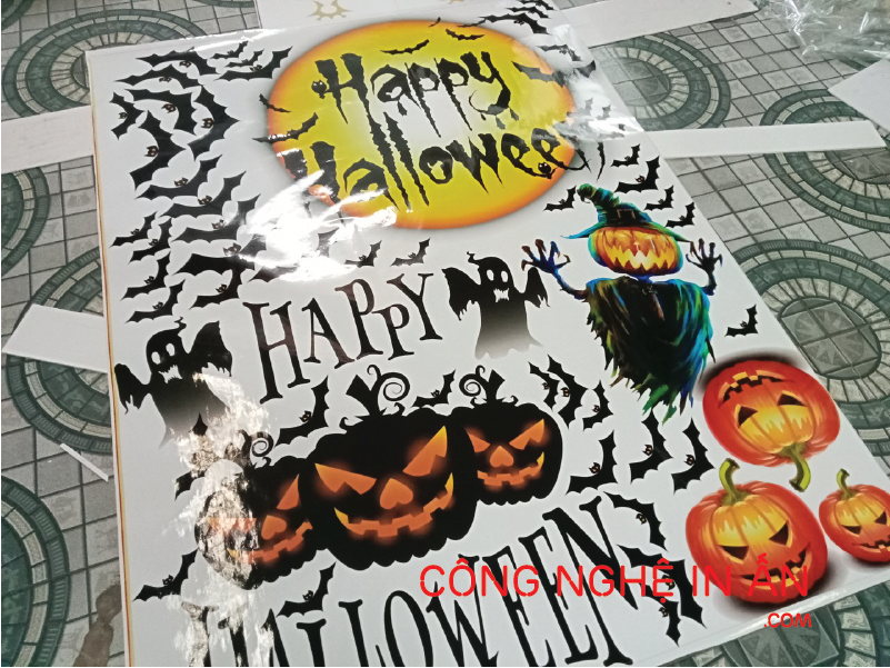 Trang Trí Halloween - Tạo Không Khí Ma Mị Trong Nhà Với Decal PP